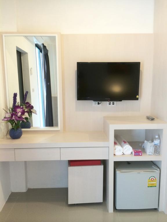 Phuthara Hostel Phuket Pokój zdjęcie
