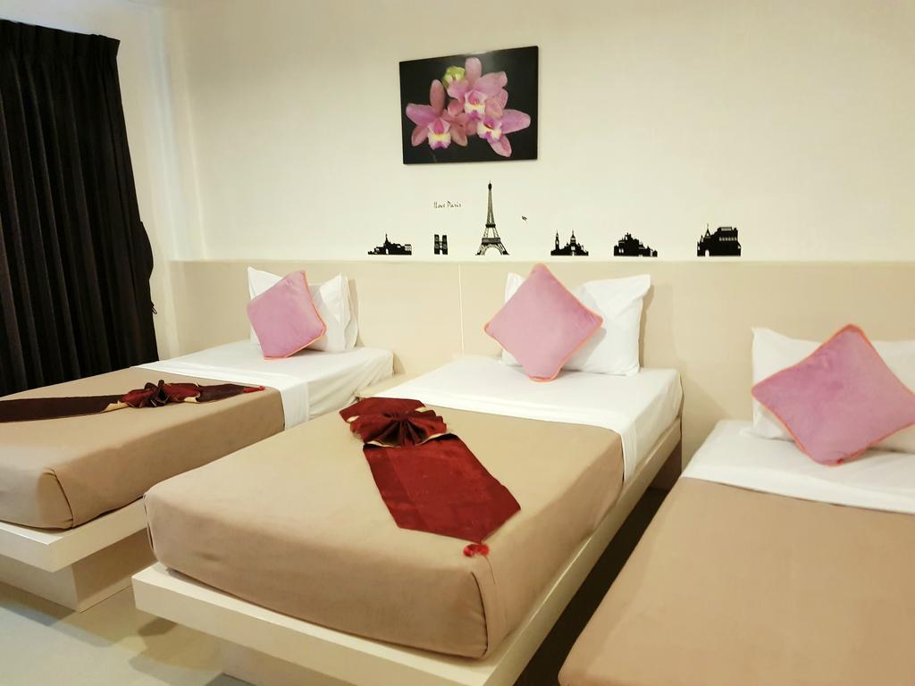 Phuthara Hostel Phuket Zewnętrze zdjęcie