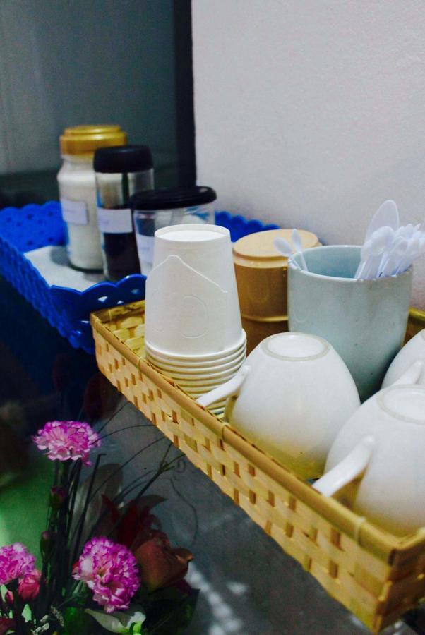 Phuthara Hostel Phuket Zewnętrze zdjęcie