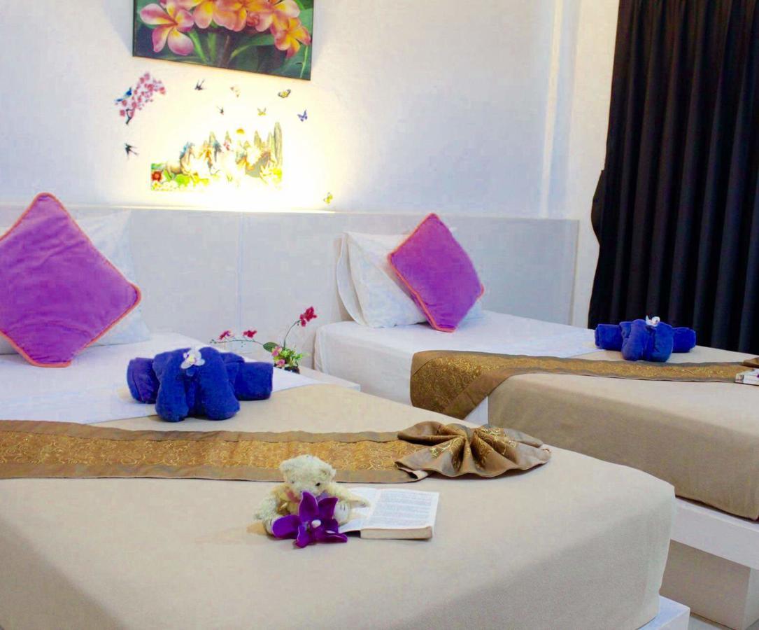 Phuthara Hostel Phuket Zewnętrze zdjęcie