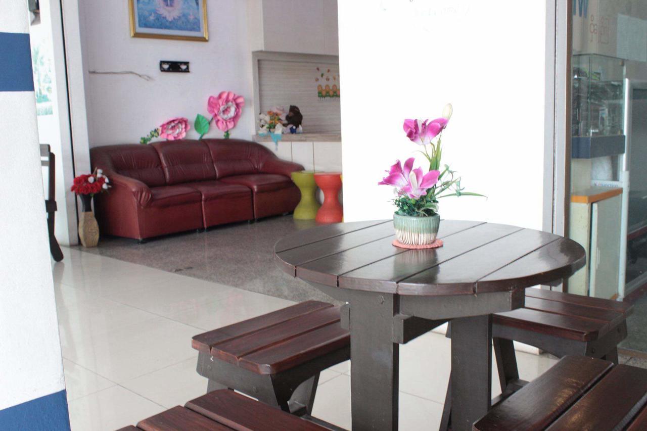 Phuthara Hostel Phuket Zewnętrze zdjęcie